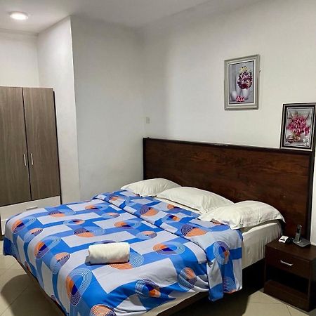 Van Der Salle Accra Exterior foto