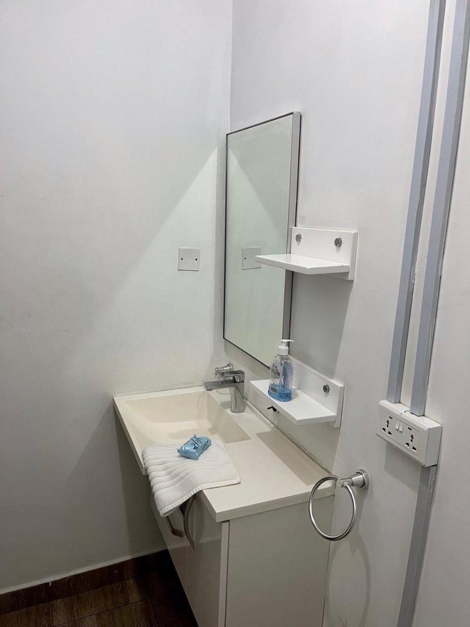 Van Der Salle Accra Exterior foto